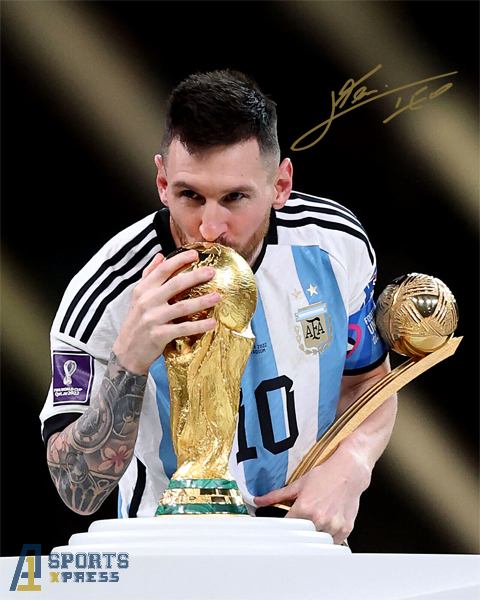 Lionel Messi Argentina Soccer Goat World Cup Winner Signed Photo Autograph Print