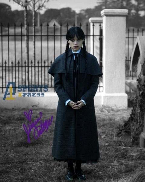 Jenna Ortega TV Cast Signed Photo Autograph Print